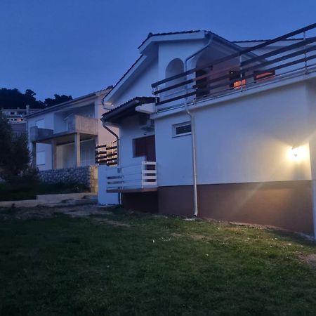 Apartmani Rab - Adrijana & Aleksandra Banjol ภายนอก รูปภาพ