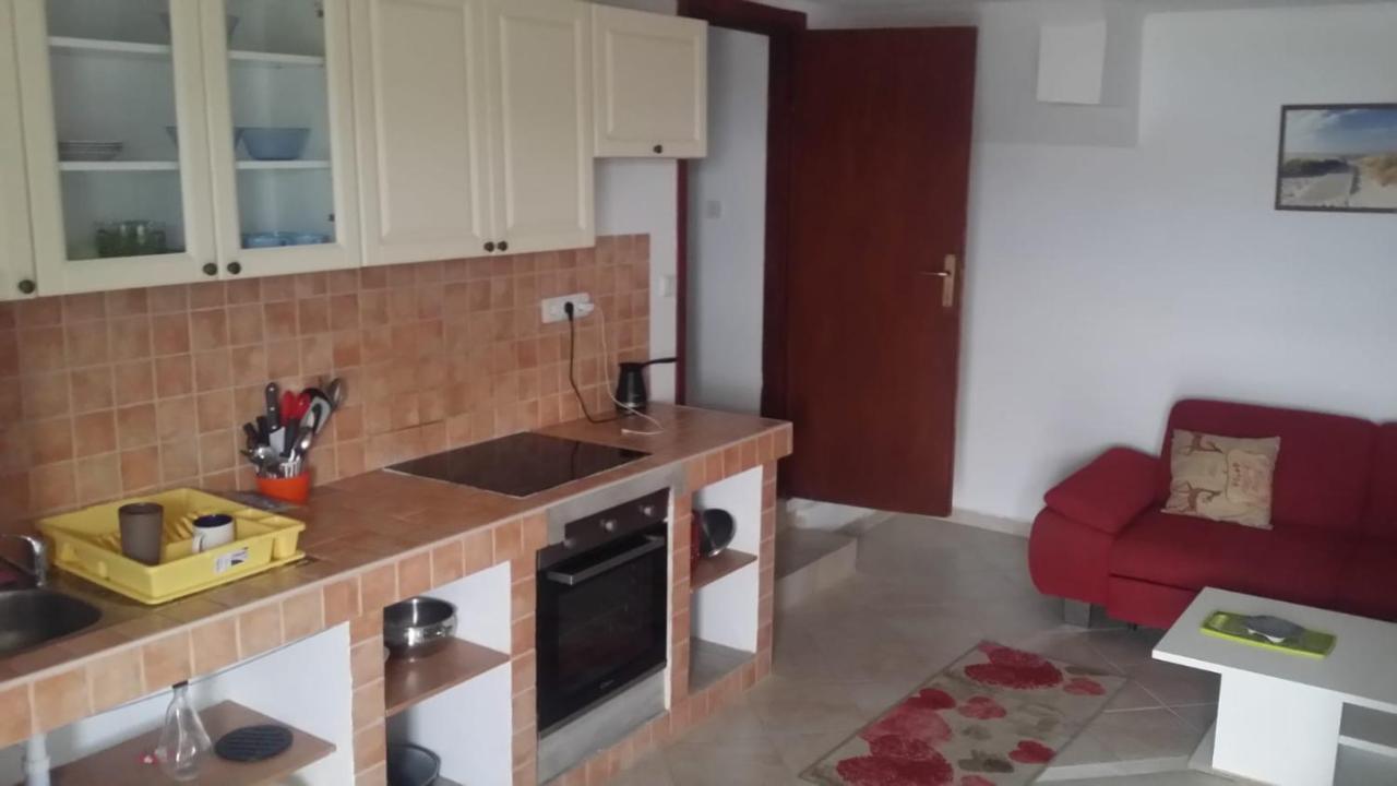 Apartmani Rab - Adrijana & Aleksandra Banjol ภายนอก รูปภาพ