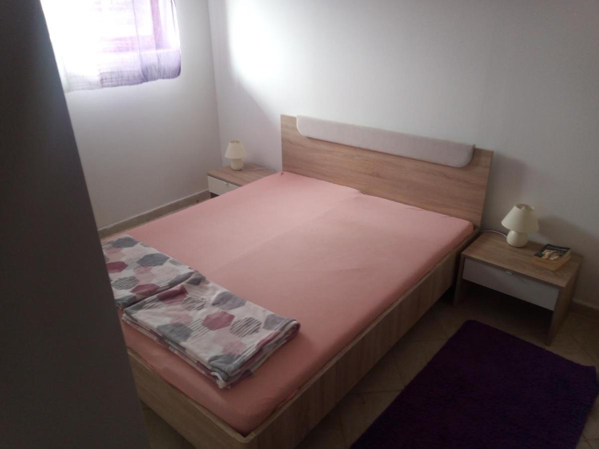 Apartmani Rab - Adrijana & Aleksandra Banjol ภายนอก รูปภาพ
